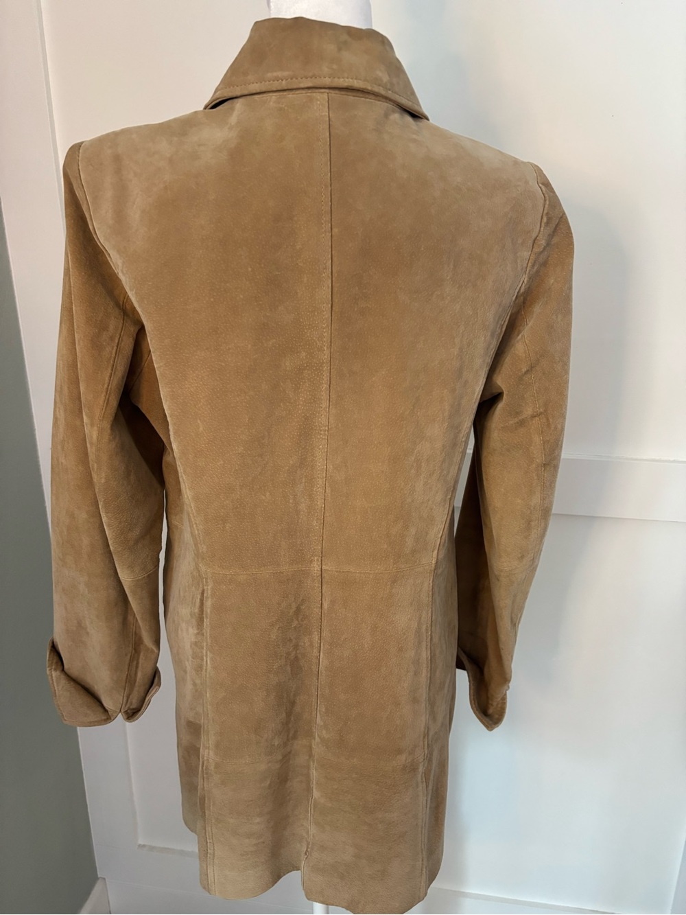 dennis basso Camel Suede Button-Front Trench Coat small in excellent condition - Picture 2 of 5